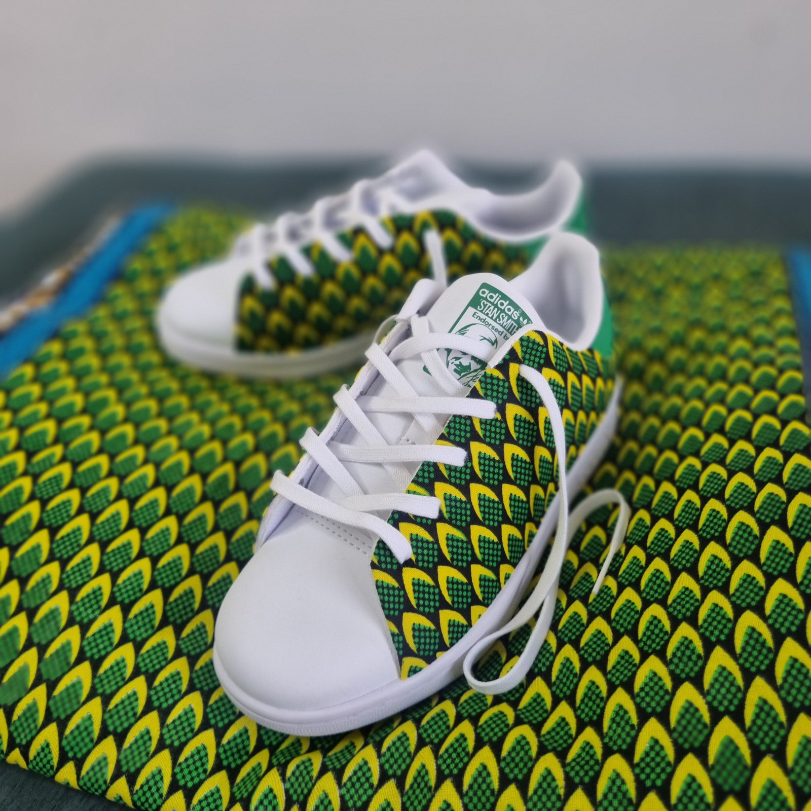 STAN SMITH ECAILLE JAUNE VERT
