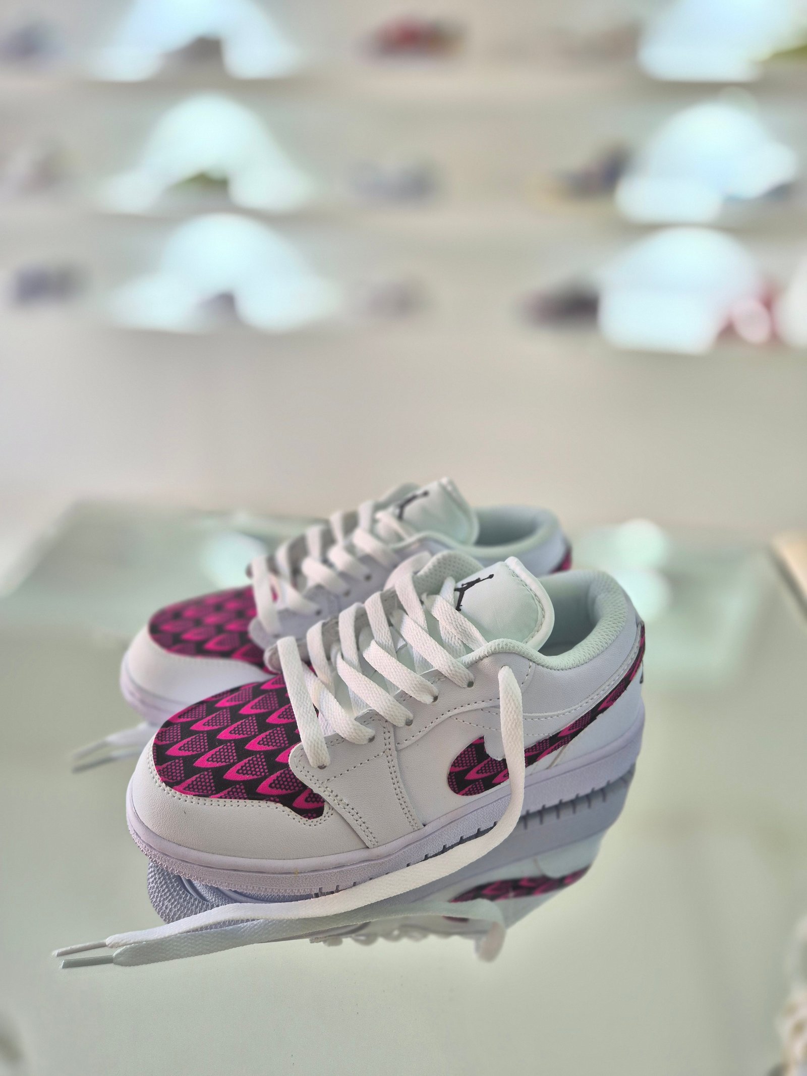Air jordan Ecaillé rose